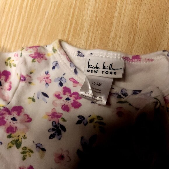 Unbranded Infant Girls 2 Piece Floral Footie Pajamas Bundle 0-3 Months - Picture 4 of 7